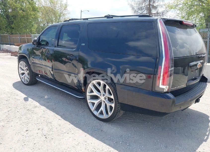 Photo 3 of 2007 Chevrolet Suburban 1500 LTZ (VIN 3GNFK16367G103724)