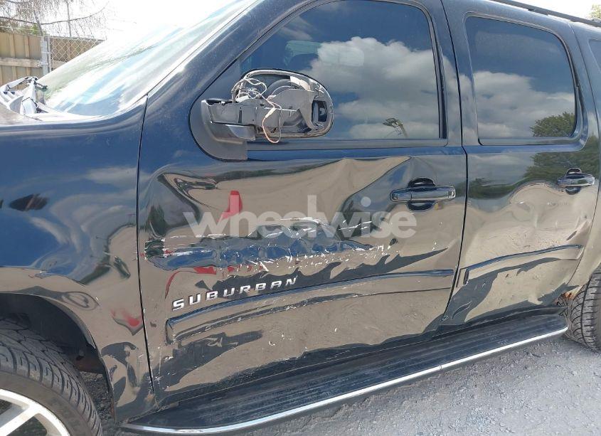 Photo 6 of 2007 Chevrolet Suburban 1500 LTZ (VIN 3GNFK16367G103724)