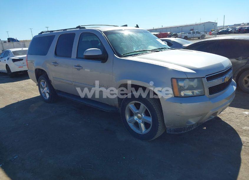 2008 Chevrolet Suburban 1500 LT (VIN 3GNFK16368G101859) main photo