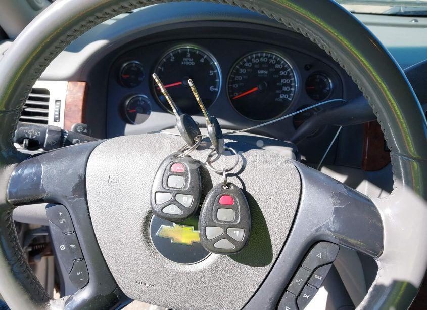 Photo 11 of 2008 Chevrolet Suburban 1500 LT (VIN 3GNFK16368G101859)