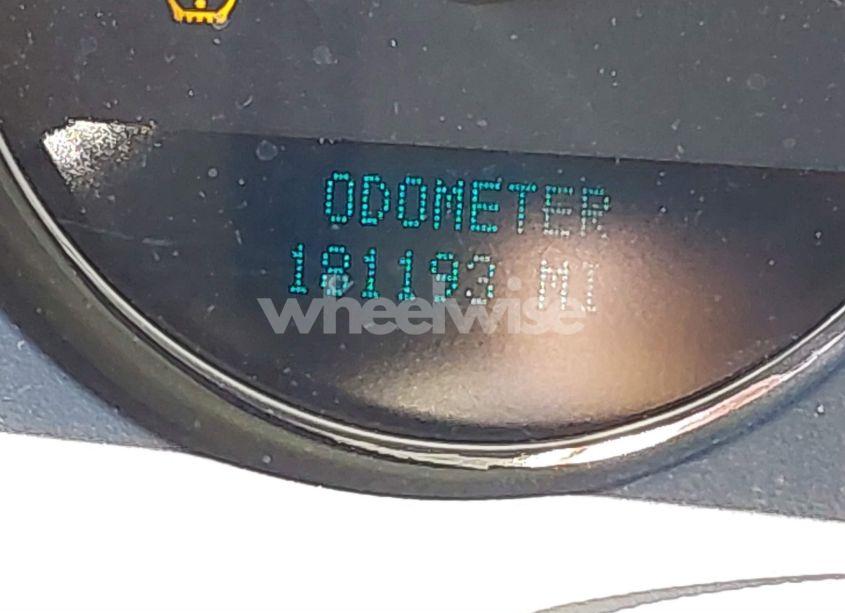 Photo 7 of 2008 Chevrolet Suburban 1500 LT (VIN 3GNFK16368G101859)