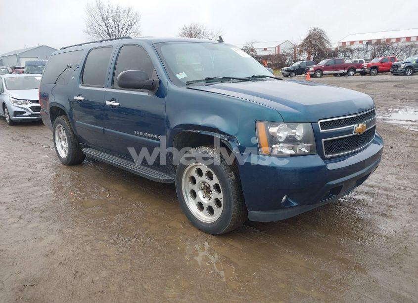 2007 Chevrolet Suburban 1500 LT (VIN 3GNFK16377G260369) main photo