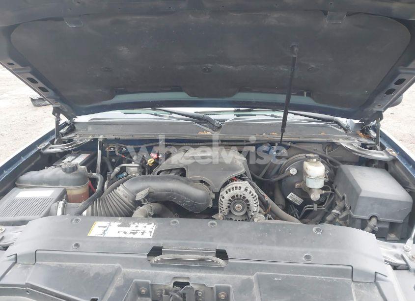 Photo 10 of 2007 Chevrolet Suburban 1500 LT (VIN 3GNFK16377G260369)