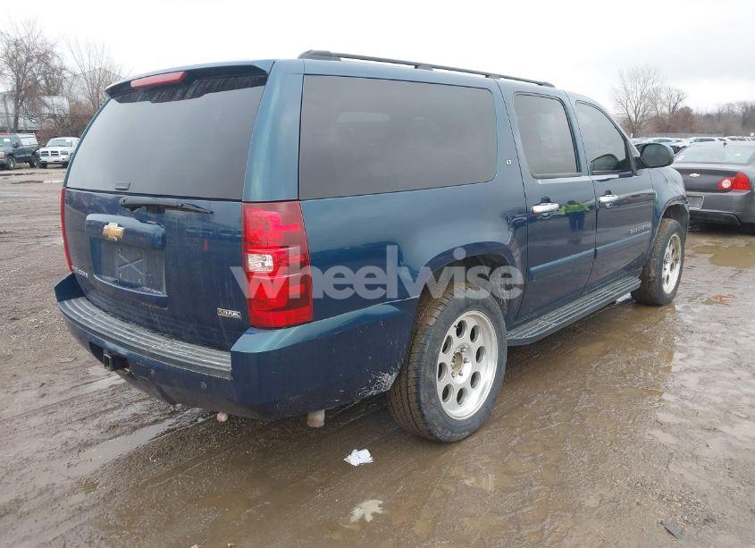 Photo 4 of 2007 Chevrolet Suburban 1500 LT (VIN 3GNFK16377G260369)