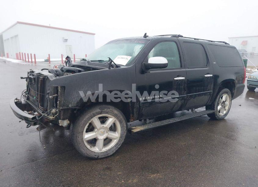 Photo 2 of 2007 Chevrolet Suburban 1500 LTZ (VIN 3GNFK16377G291766)