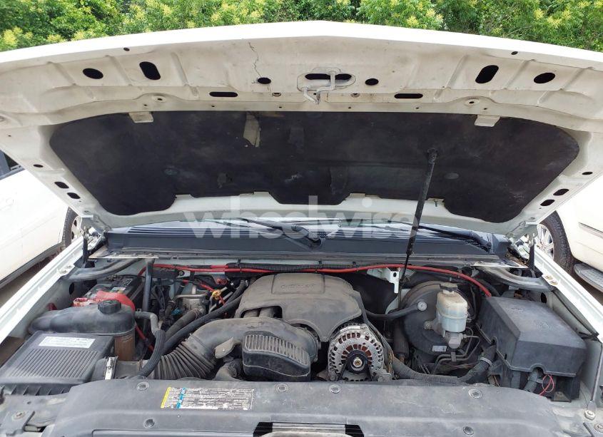 Photo 10 of 2008 Chevrolet Suburban 1500 LT (VIN 3GNFK16378G138399)