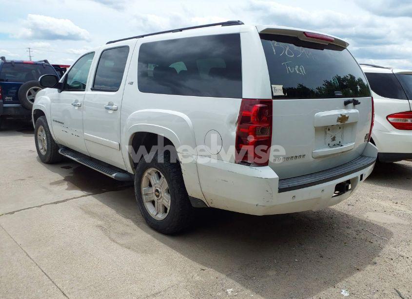 Photo 3 of 2008 Chevrolet Suburban 1500 LT (VIN 3GNFK16378G138399)