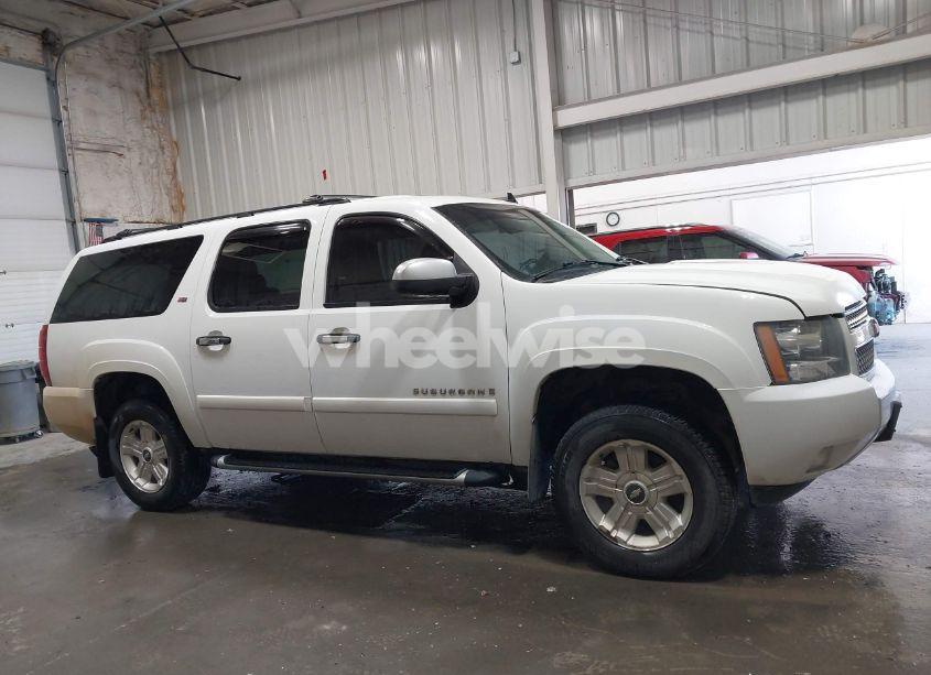 Photo 13 of 2008 Chevrolet Suburban 1500 LT (VIN 3GNFK16378G195394)