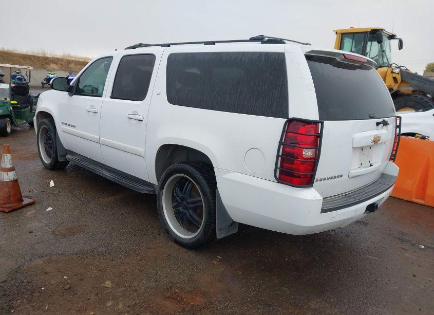 Photo 3 of 2007 Chevrolet Suburban 1500 LT (VIN 3GNFK16397G105063)