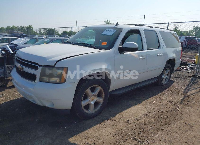 Photo 2 of 2007 Chevrolet Suburban 1500 LTZ (VIN 3GNFK16397G116032)