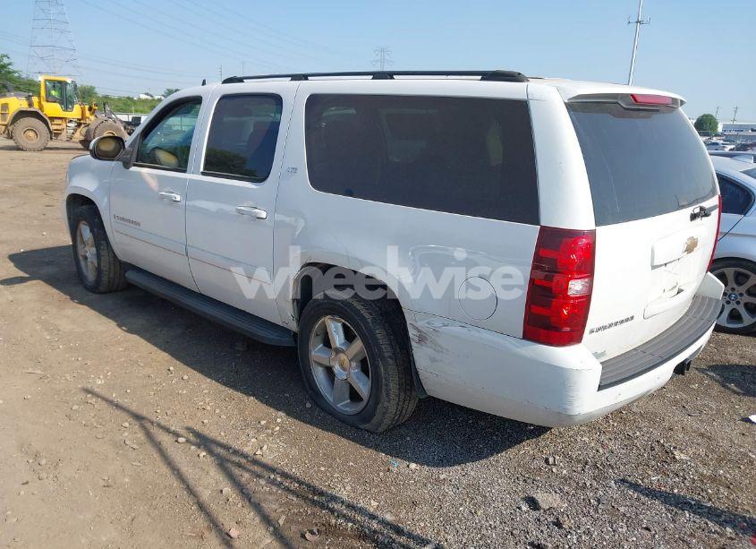 Photo 3 of 2007 Chevrolet Suburban 1500 LTZ (VIN 3GNFK16397G116032)