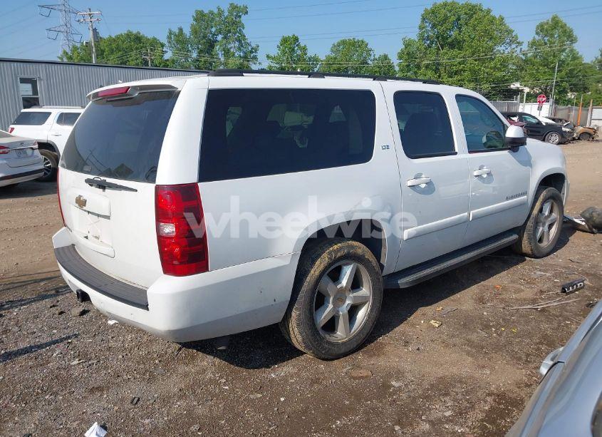 Photo 4 of 2007 Chevrolet Suburban 1500 LTZ (VIN 3GNFK16397G116032)