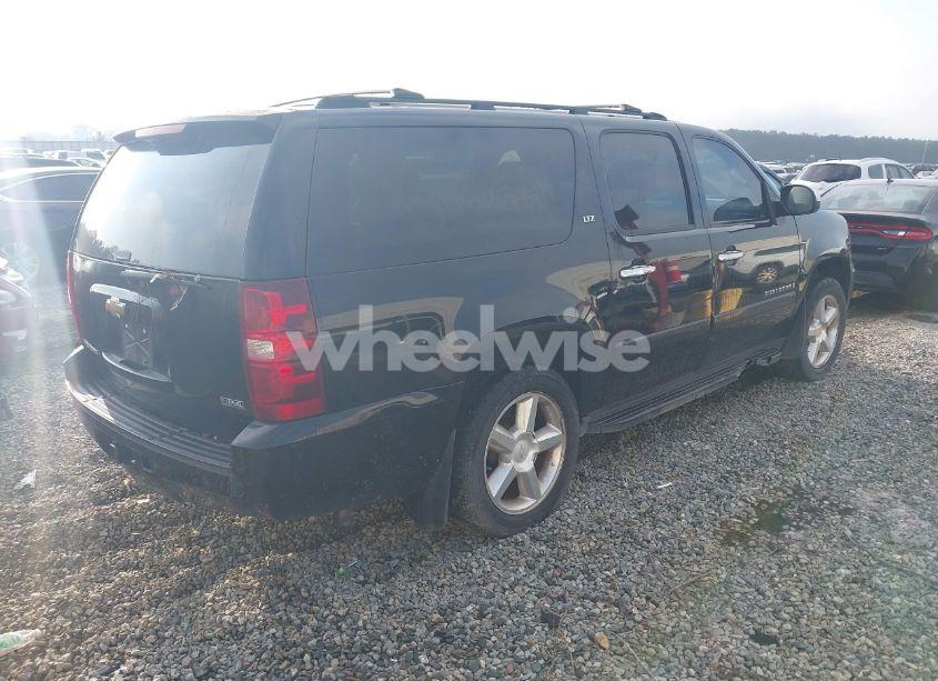 Photo 4 of 2007 Chevrolet Suburban 1500 LTZ (VIN 3GNFK16397G195976)