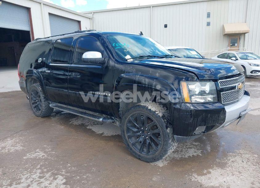 2007 Chevrolet Suburban 1500 LT (VIN 3GNFK16397G250068) main photo