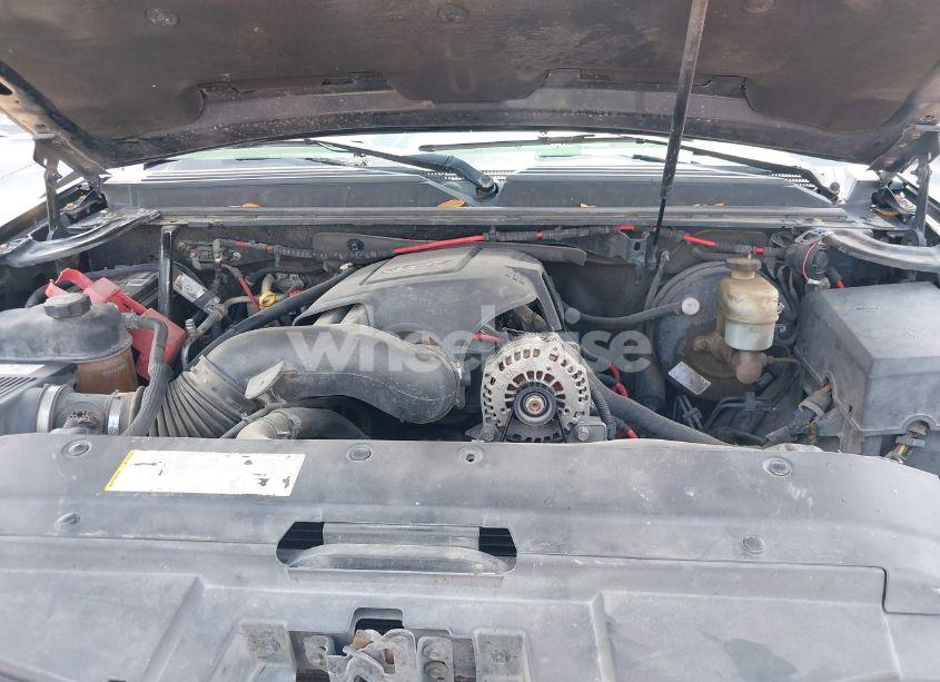 Photo 10 of 2007 Chevrolet Suburban 1500 LT (VIN 3GNFK16397G250068)