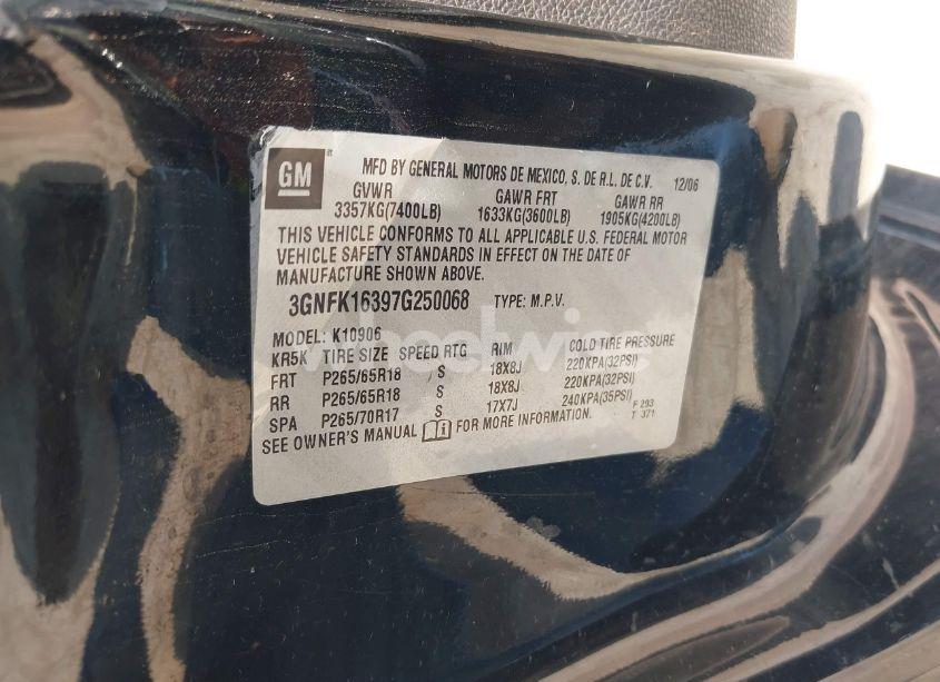 Photo 9 of 2007 Chevrolet Suburban 1500 LT (VIN 3GNFK16397G250068)