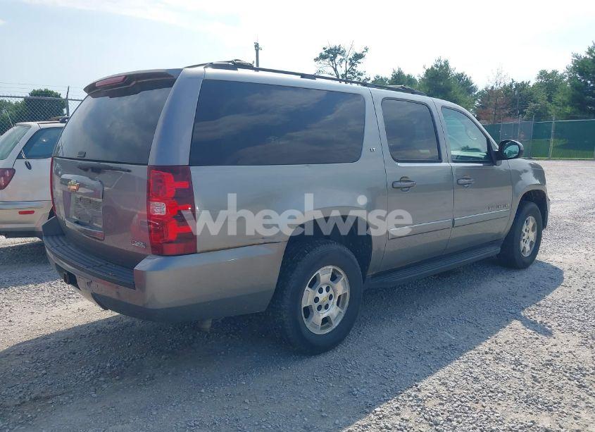 Photo 4 of 2008 Chevrolet Suburban 1500 LT (VIN 3GNFK16398G157486)