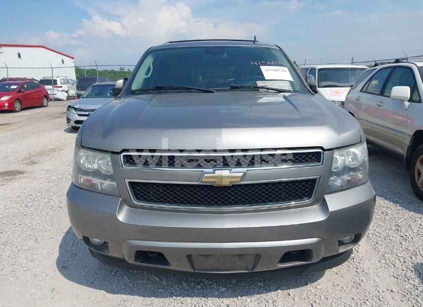 Photo 6 of 2008 Chevrolet Suburban 1500 LT (VIN 3GNFK16398G157486)