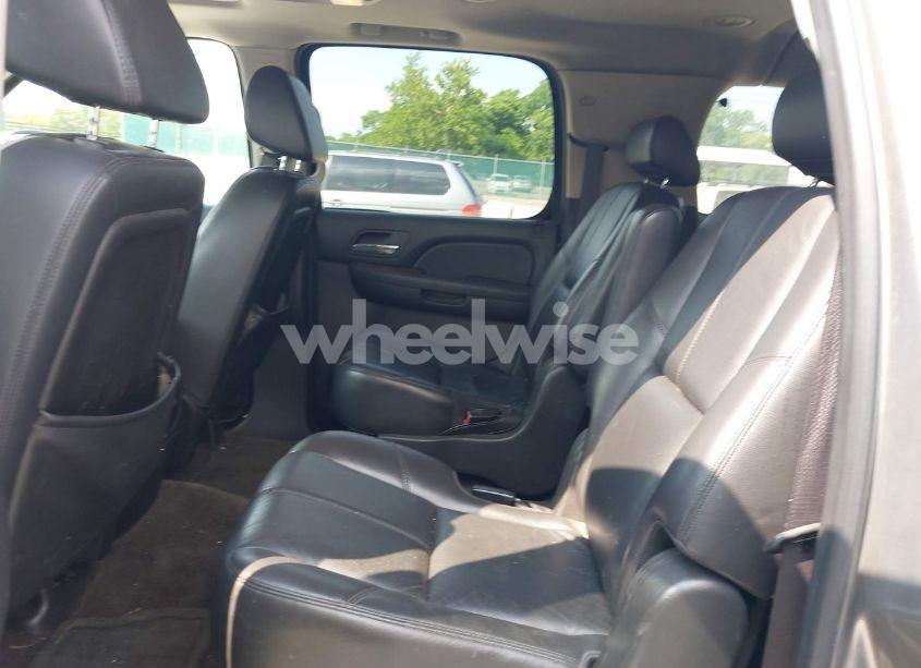 Photo 8 of 2008 Chevrolet Suburban 1500 LT (VIN 3GNFK16398G157486)