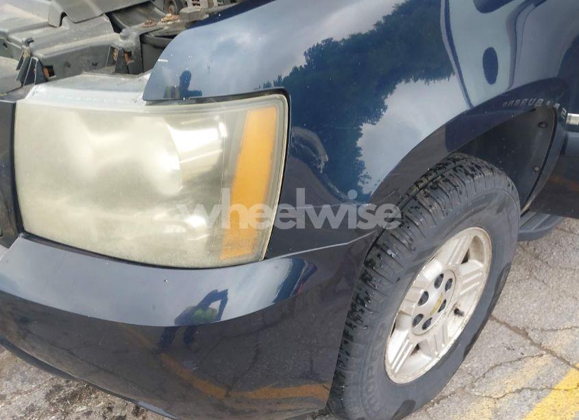 Photo 6 of 2008 Chevrolet Suburban 1500 LS (VIN 3GNFK16398G176488)