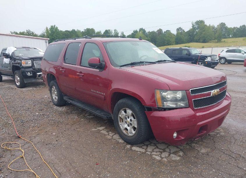 2007 Chevrolet Suburban 1500 LT (VIN 3GNFK163X7G111096) main photo