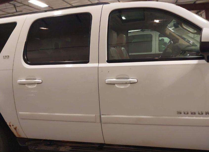 Photo 14 of 2007 Chevrolet Suburban 1500 LTZ (VIN 3GNFK163X7G115830)