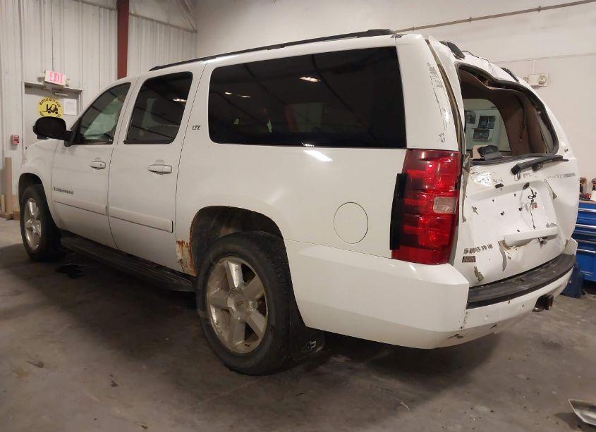 Photo 3 of 2007 Chevrolet Suburban 1500 LTZ (VIN 3GNFK163X7G115830)