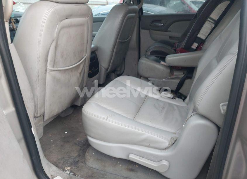Photo 8 of 2007 Chevrolet Suburban 1500 LTZ (VIN 3GNFK163X7G120252)