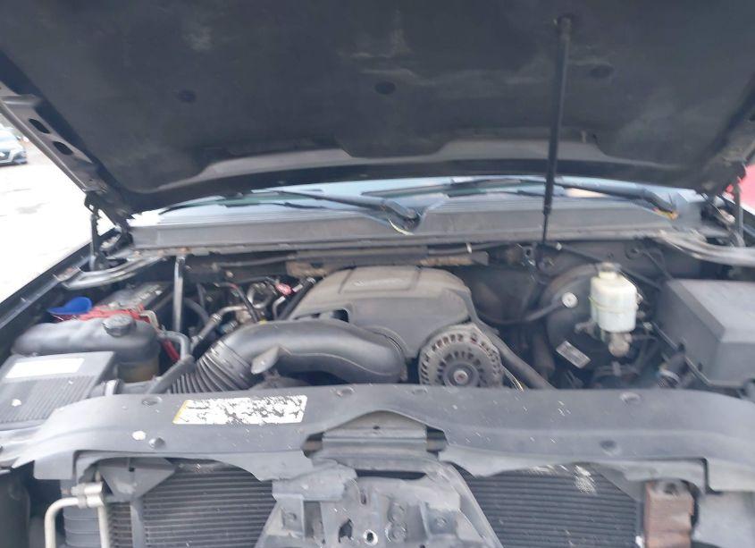 Photo 10 of 2007 Chevrolet Suburban 1500 LT (VIN 3GNFK163X7G181665)