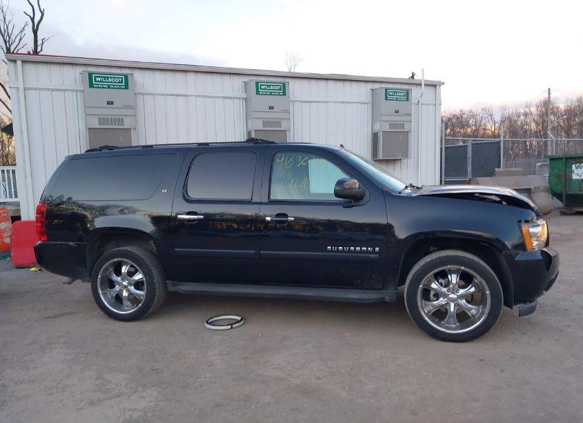 Photo 13 of 2007 Chevrolet Suburban 1500 LT (VIN 3GNFK163X7G181665)