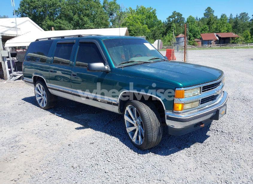 1995 Chevrolet Suburban K1500 (VIN 3GNFK16K1SG120351) main photo