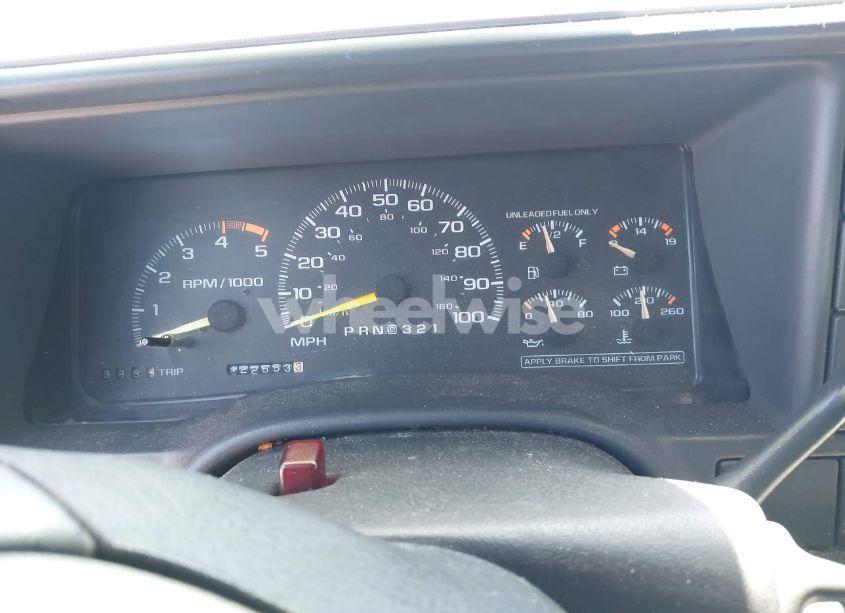 Photo 7 of 1995 Chevrolet Suburban K1500 (VIN 3GNFK16K1SG120351)