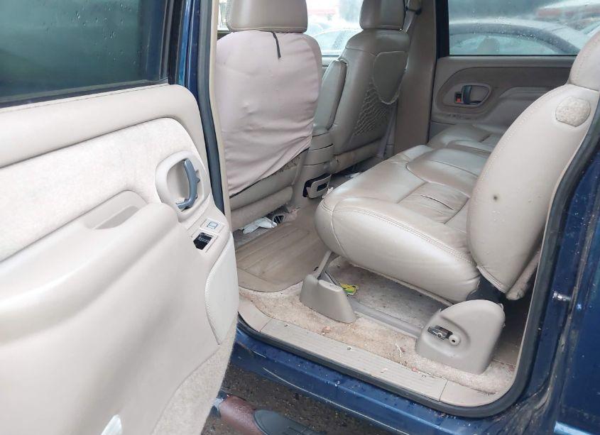 Photo 8 of 1999 Chevrolet Suburban 1500 LT (VIN 3GNFK16R1XG139258)