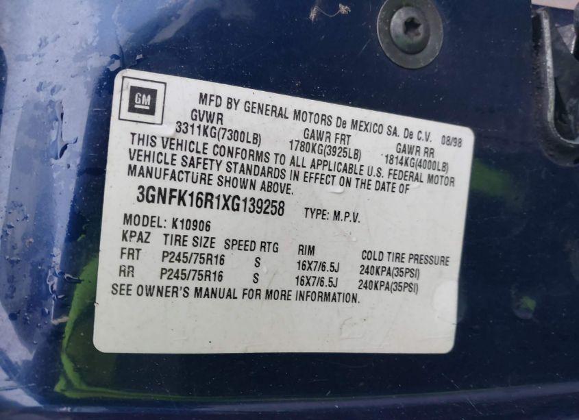 Photo 9 of 1999 Chevrolet Suburban 1500 LT (VIN 3GNFK16R1XG139258)