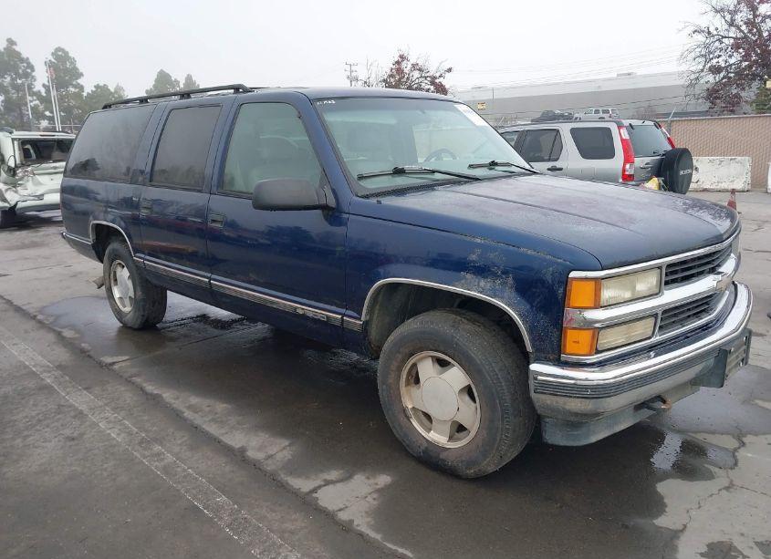 1996 Chevrolet Suburban K1500 (VIN 3GNFK16R3TG156041) main photo