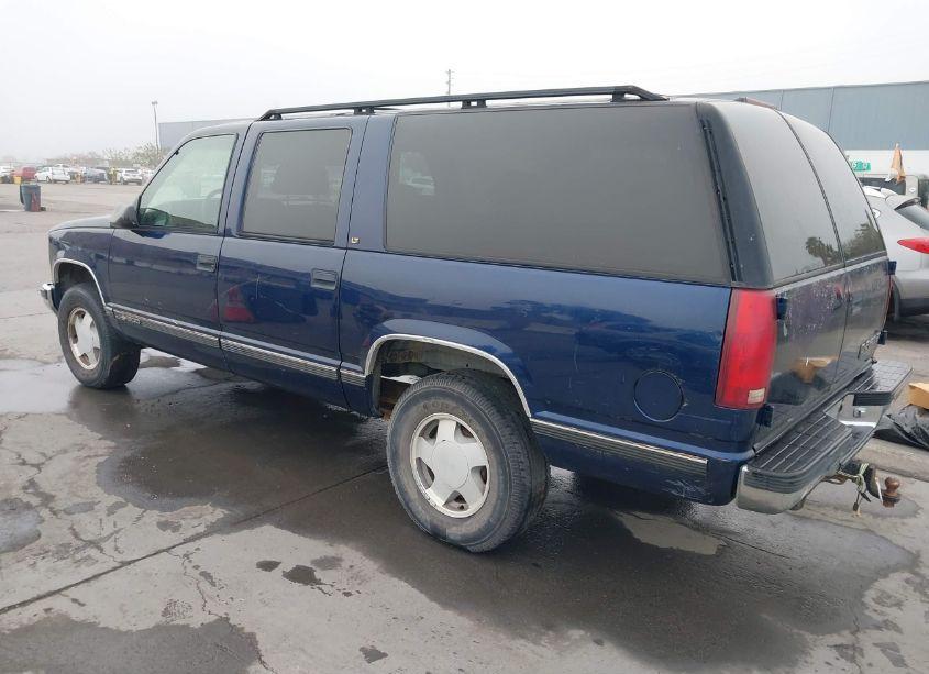 Photo 3 of 1996 Chevrolet Suburban K1500 (VIN 3GNFK16R3TG156041)