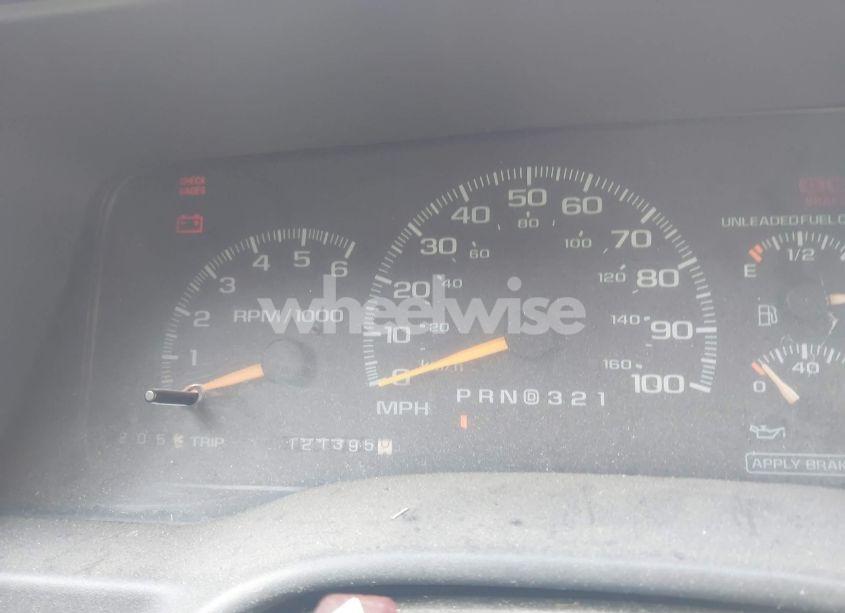 Photo 7 of 1999 Chevrolet Suburban 1500 LT (VIN 3GNFK16R4XG232727)