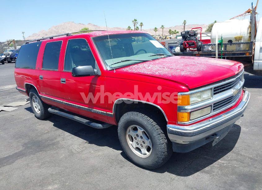 1999 Chevrolet Suburban 1500 LT (VIN 3GNFK16R4XG246028) main photo