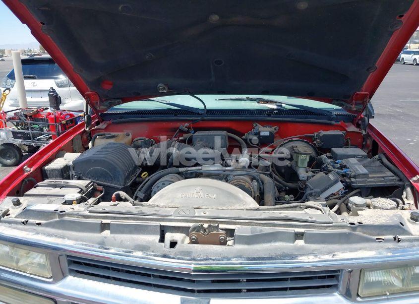 Photo 10 of 1999 Chevrolet Suburban 1500 LT (VIN 3GNFK16R4XG246028)