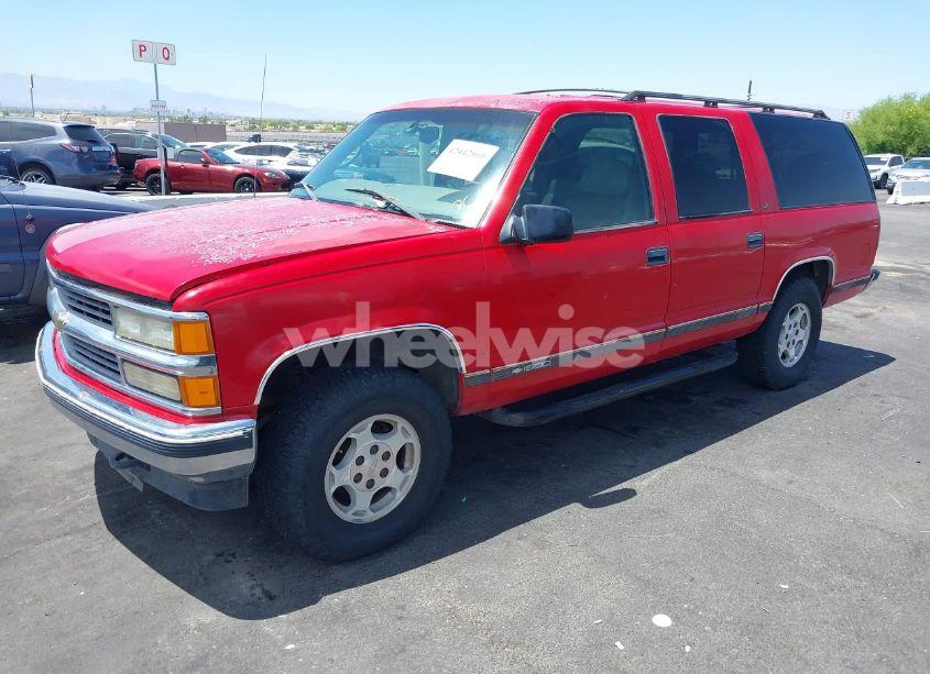 Photo 2 of 1999 Chevrolet Suburban 1500 LT (VIN 3GNFK16R4XG246028)