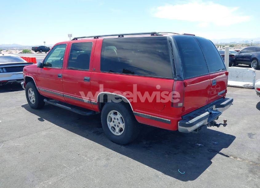 Photo 3 of 1999 Chevrolet Suburban 1500 LT (VIN 3GNFK16R4XG246028)