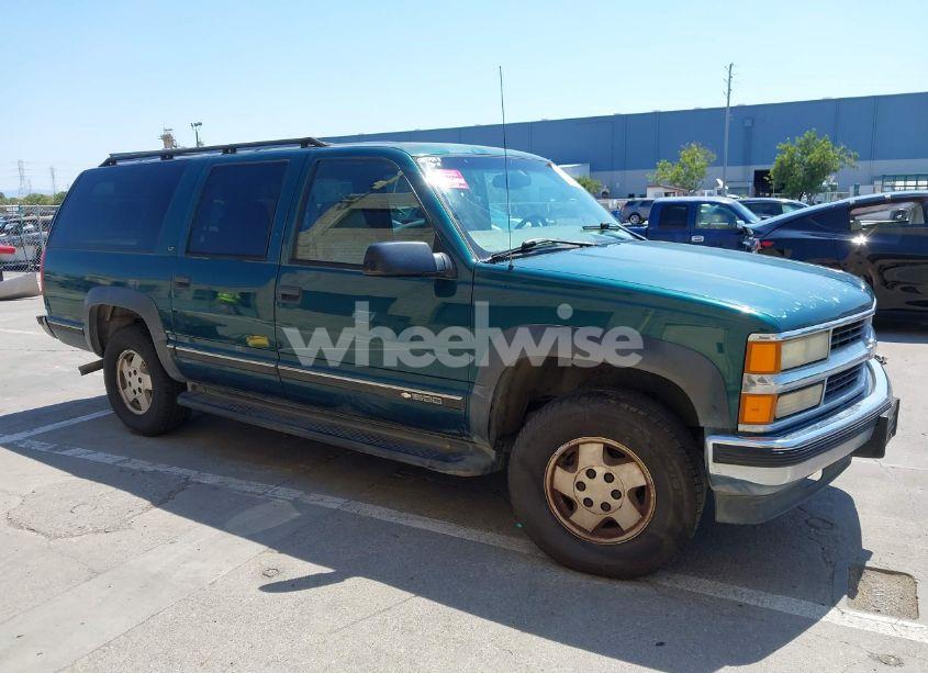 1997 Chevrolet Suburban 1500 (VIN 3GNFK16R5VG183194) main photo