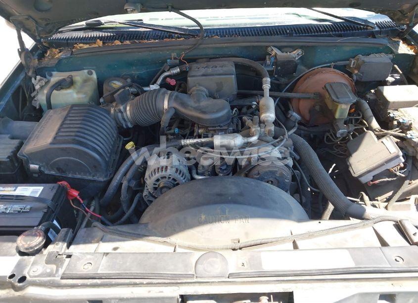 Photo 10 of 1997 Chevrolet Suburban 1500 (VIN 3GNFK16R5VG183194)