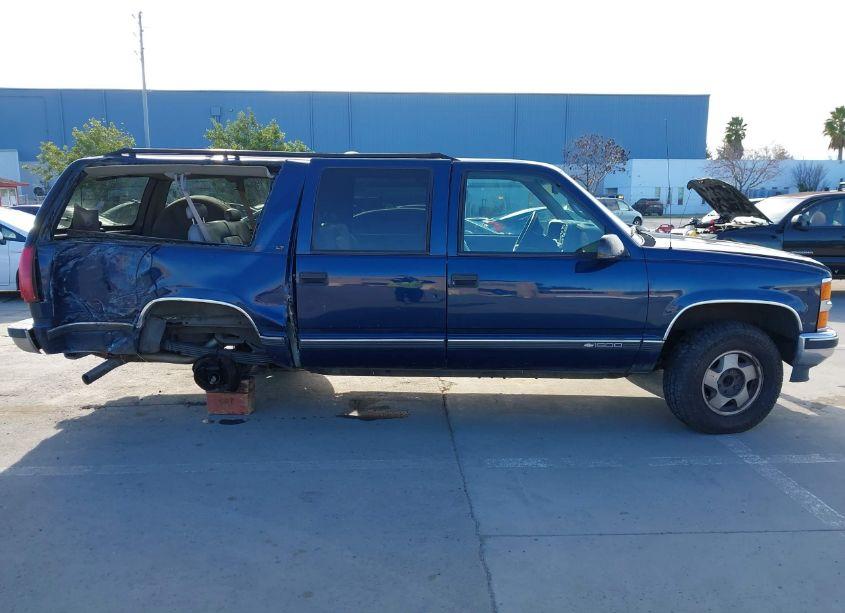 Photo 13 of 1999 Chevrolet Suburban 1500 LT (VIN 3GNFK16R7XG179747)