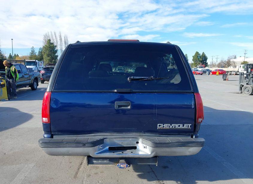 Photo 16 of 1999 Chevrolet Suburban 1500 LT (VIN 3GNFK16R7XG179747)