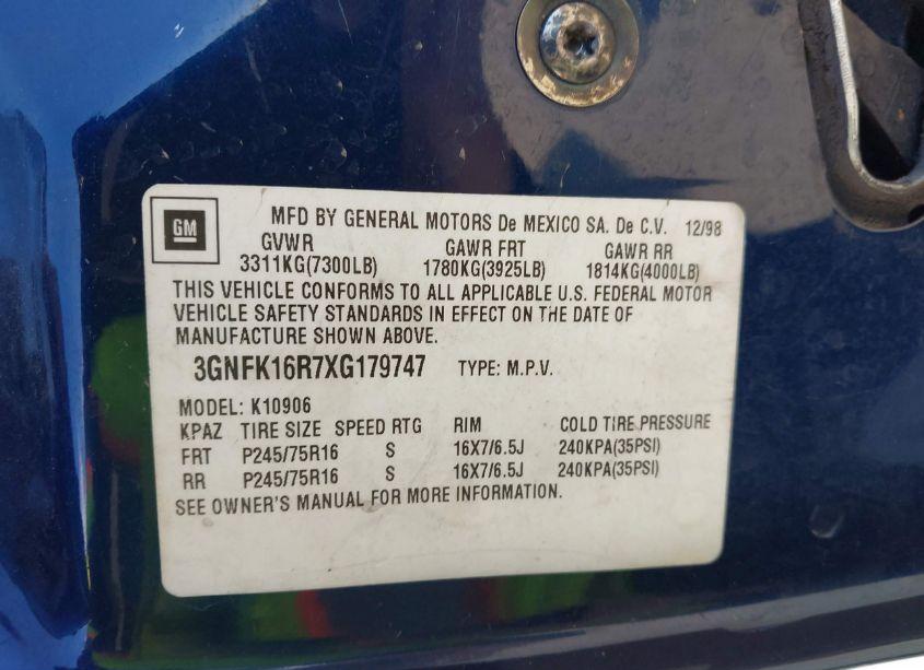 Photo 9 of 1999 Chevrolet Suburban 1500 LT (VIN 3GNFK16R7XG179747)