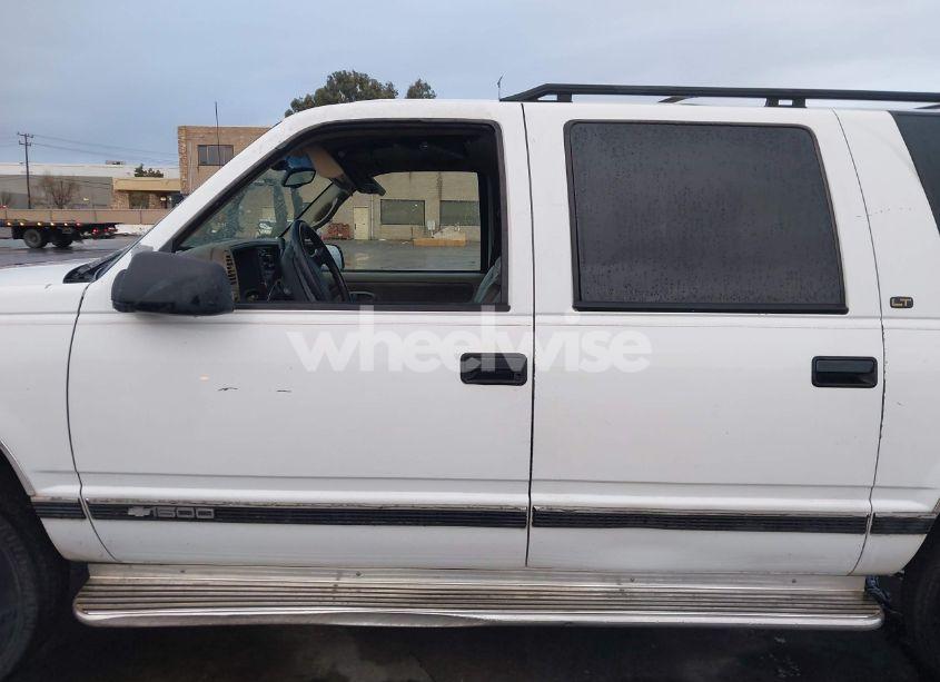 Photo 14 of 1997 Chevrolet Suburban 1500 (VIN 3GNFK16R8VG190673)