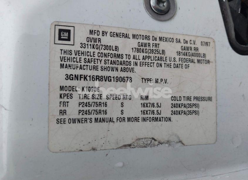 Photo 9 of 1997 Chevrolet Suburban 1500 (VIN 3GNFK16R8VG190673)