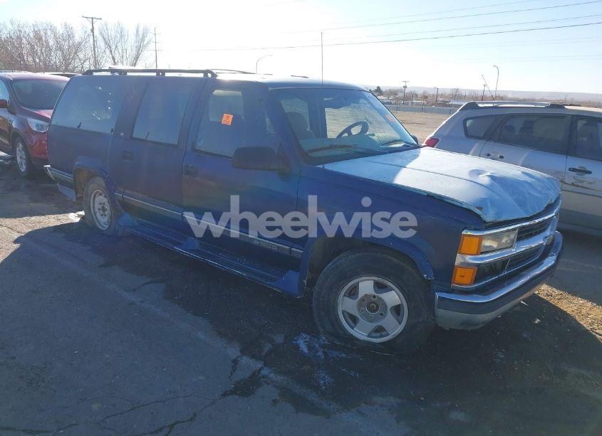 1998 Chevrolet Suburban 1500 (VIN 3GNFK16R8WG122858) main photo