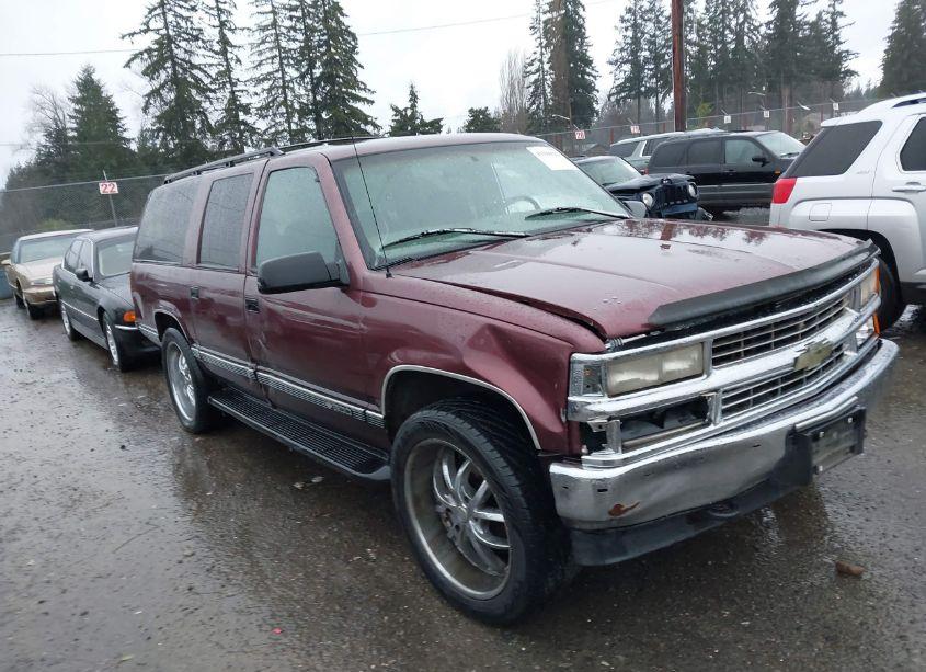1997 Chevrolet Suburban 1500 (VIN 3GNFK16R9VG122690) main photo
